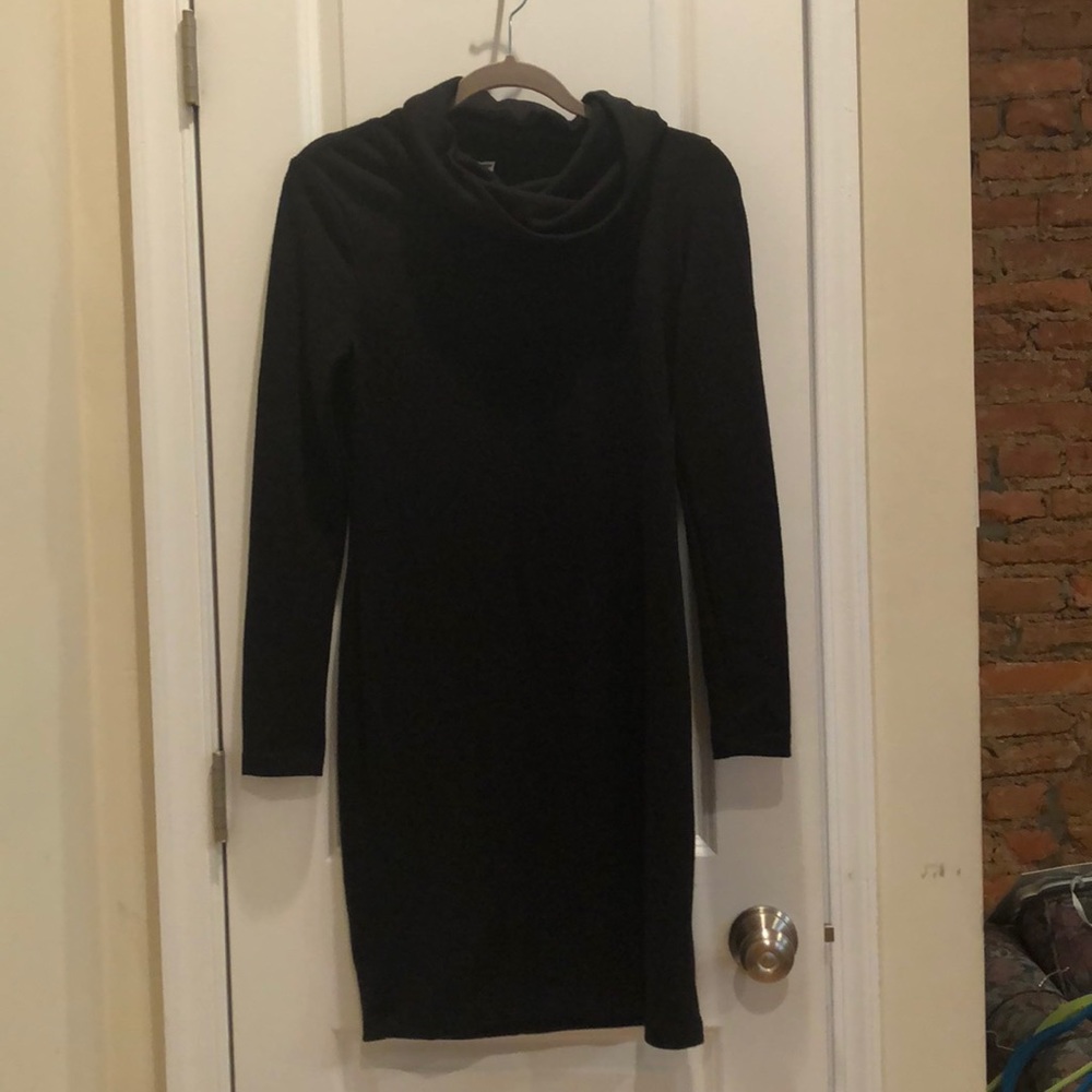 Old Navy Black Long Sleeve Cowl Neck Sweater Dress